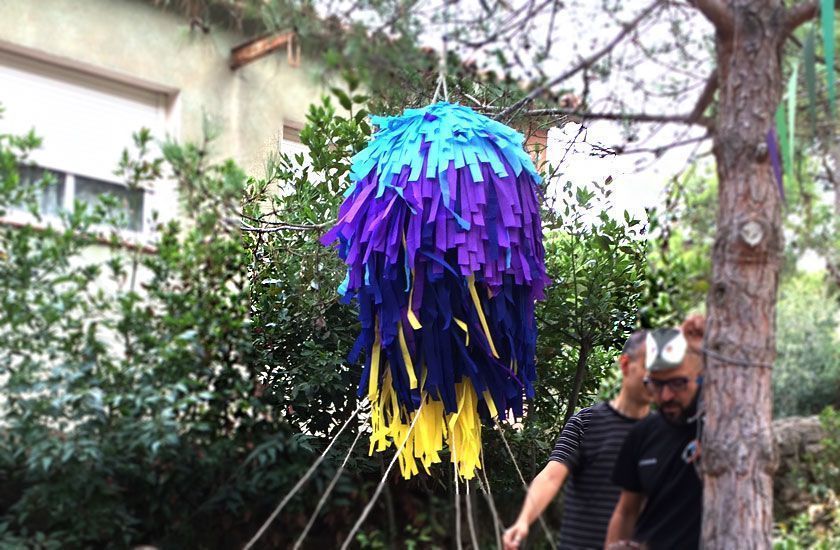 fiesta de cumpleaños sostenible: piñata reutilizable